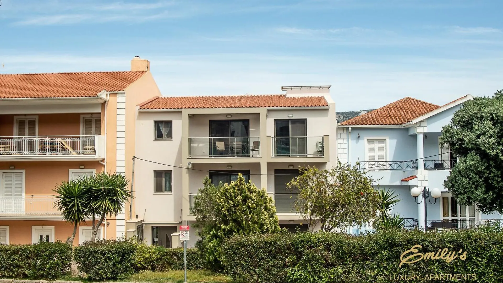 Emily'S Luxury Apartments/ Garden Аргостолион